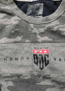 Stylish Camo Print Sweatshirt