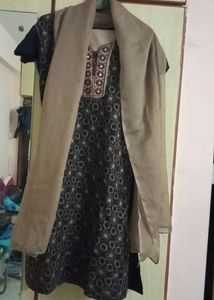 Black Chudi Set With Lining