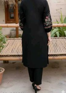 Midnight Elegance Embroidered Kurta with pant Set