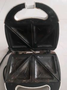 White Sandwich Maker