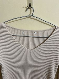 Ribbed V-Neck Long Sleeve Top