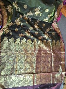 Elegant Silk Saree with Paisley Border