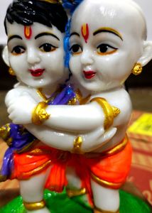 Cute Krishna Sudama Statue