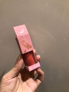 PLUMP Glossy Lip Gloss
