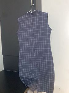 Chic Sleeveless Grid Pattern Dress
