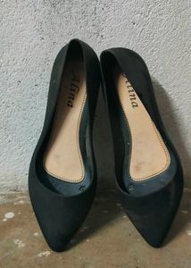 Pumpshoe (Dark Grey)