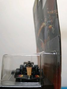Hot Wheels Premium McLaren Formula 1 Car