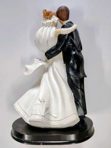 Showcase Couples Figurine for gifting event