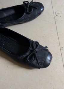 Cute Black Ballet Flats with Bow