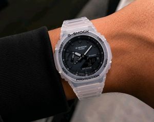 CASIO G-SHOCK Transparent Frost Edition ⌚