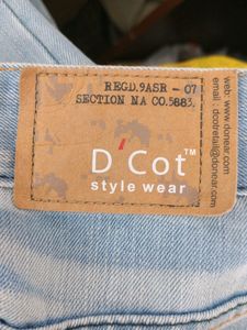 Light Blue Jeans (Women's)