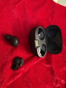Wireless Earbuds with Charging Case