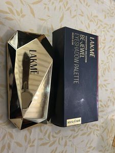 Lakme Be-Jewel Eyeshadow Palette