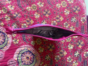 upcycle tedhe medhe  Pouch
