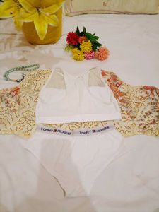 Tommy Hilfiger Sports Bra panty set