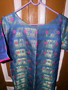 Elegant Brocade Kurta with Floral Print