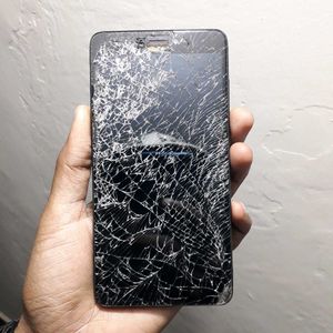 Cracked Screen Phone - Parts Only