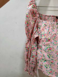 Pink Floral Puff Sleeve Top