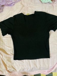 Black Ribbed Cropped Top