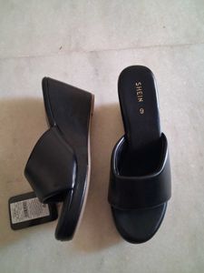 Stylish Black Wedge Sandals