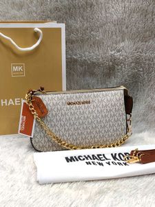 Michael Kors Signature Off White 🤍 shoulder bag