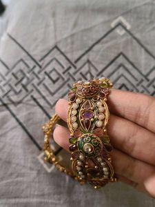 Exquisite Kundan &amp; Pearl Bangles