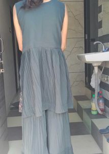 Elegant Embroidered Kurta Set