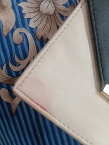 Chic Two-Tone Handbag