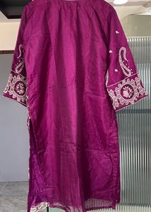 Embroidered Silk Kurti Set