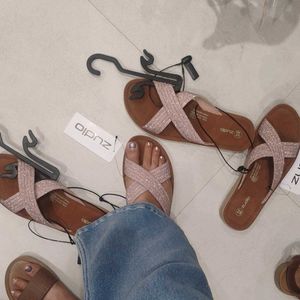 Zudio Pink Embellished Sandals