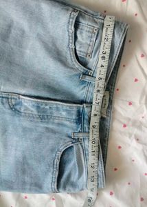Light Wash High Waisted Jeans