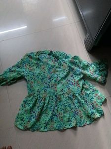 Green Floral Print Peplum Top