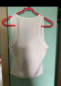 THE CLOUD-WHITE ESSENTIAL TANK+++💙🩵💕