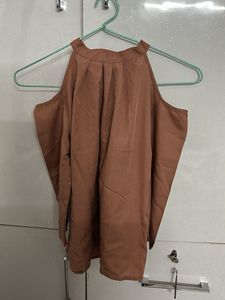 Stylish Brown Cold-Shoulder Top