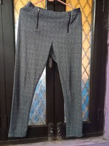 checkered comfortable jegging/pants
