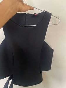 Chic Black Cut-Out Crop Top