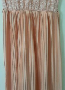Elegant Lace &amp; Pleated Maxi Dress