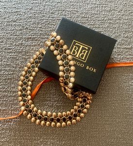 Neckpiece With gift box