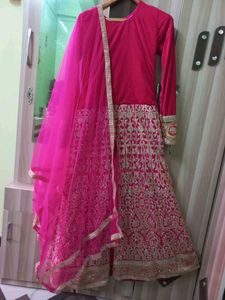 Rose pink 🩷 Embroidered gawn