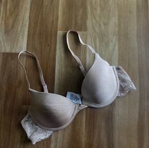 Calvin Klein Lace Trim Padded Bra