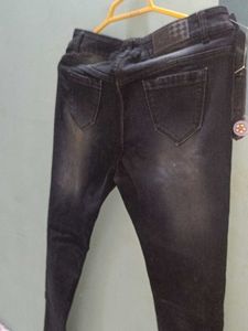 Black Skinny Fit Jeans