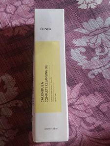 Iunik Calendula Cleansing Oil