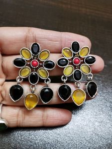 Beautiful And Charming Semi-precious Stone Brass Earrings 👌👌👌👌😊