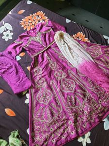 Embroidered Magenta Kurta Set
