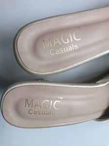 Sparkling Bow Slip-on Sandals