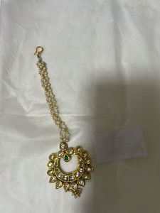Elegant Maang Tikka with Pearls & Stones