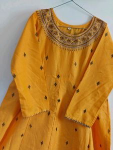 Yellow Kurta Set with Diamond Pattern
