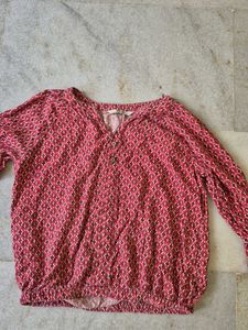 Women's Red Geometric Print Top