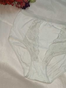 Comfortable White Lace Briefs