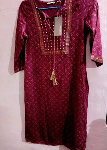 New Maroon Printed avaasa Kurta Set with Tassels